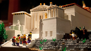 Illustration for article titled Magnificent Lego Acropolis Is Made of 120,000 Bricks